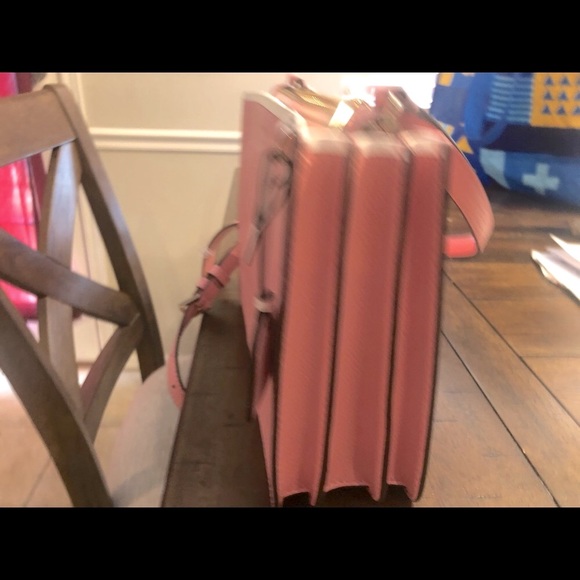 Kate Spade Pink Crossbody with light gold hardware - Picture 7 of 7